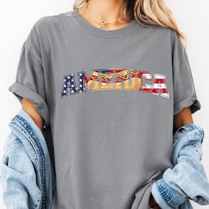 You Look Like The 4th Of July Makes Me Want A Hot Dog Real Bad Shirt, Funny 4th July Hot Dog Lover Shirt, Funny Meme Shirt, Meme T Shirt