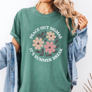 Funny Last Day Teacher Shirt, Peace Out Sigmas T-shirt, Gen Z Slang Tee, Skibidi Summer Shirt, Middle School Teacher Gift, End of School Tee