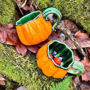 Kürbis Becher Handgemachte Keramik Tasse, Cottagecore Becher, große Kaffee Teetasse, rustikale Steinzeug Becher, Cappuccino Tasse, Keramik Geschenk für sie