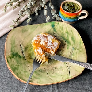 Green Rustic Pottery Plate, Handmade Ceramic Serving Platter with Botanical Imprint, Nature Inspired Boho Kitchen & Table Decor, Unique Gift