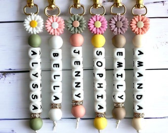 Perlen Silikon Name Schlüsselanhänger, personalisierte Blume Namen Tag, Benutzerdefinierte Braut Party Vorschlag Geschenk, Windel Taschenname Charm, Strumpf Stuffer
