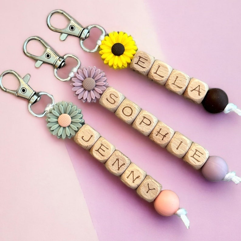 Bridesmaid Flower Name Keychain, Customizable Bachelorette Party Gifts, Flower Girl Proposal, Personalized Beaded Keychain, Inexpensive Gift image 9