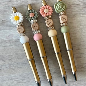 Bridesmaid Proposal Gift, Custom Bridal Pen, Wedding Guest Book Pen, Bridal Party Gift, Personalized Bridesmaid Gift, Floral Beaded Pen image 2