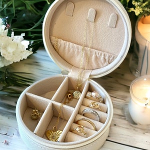 Personalized Jewelry Travel Case and Necklace Set, Bridesmaid Proposal Gift Set, Gold Monogramed Necklace, Bridal Party Thank you Gift image 3