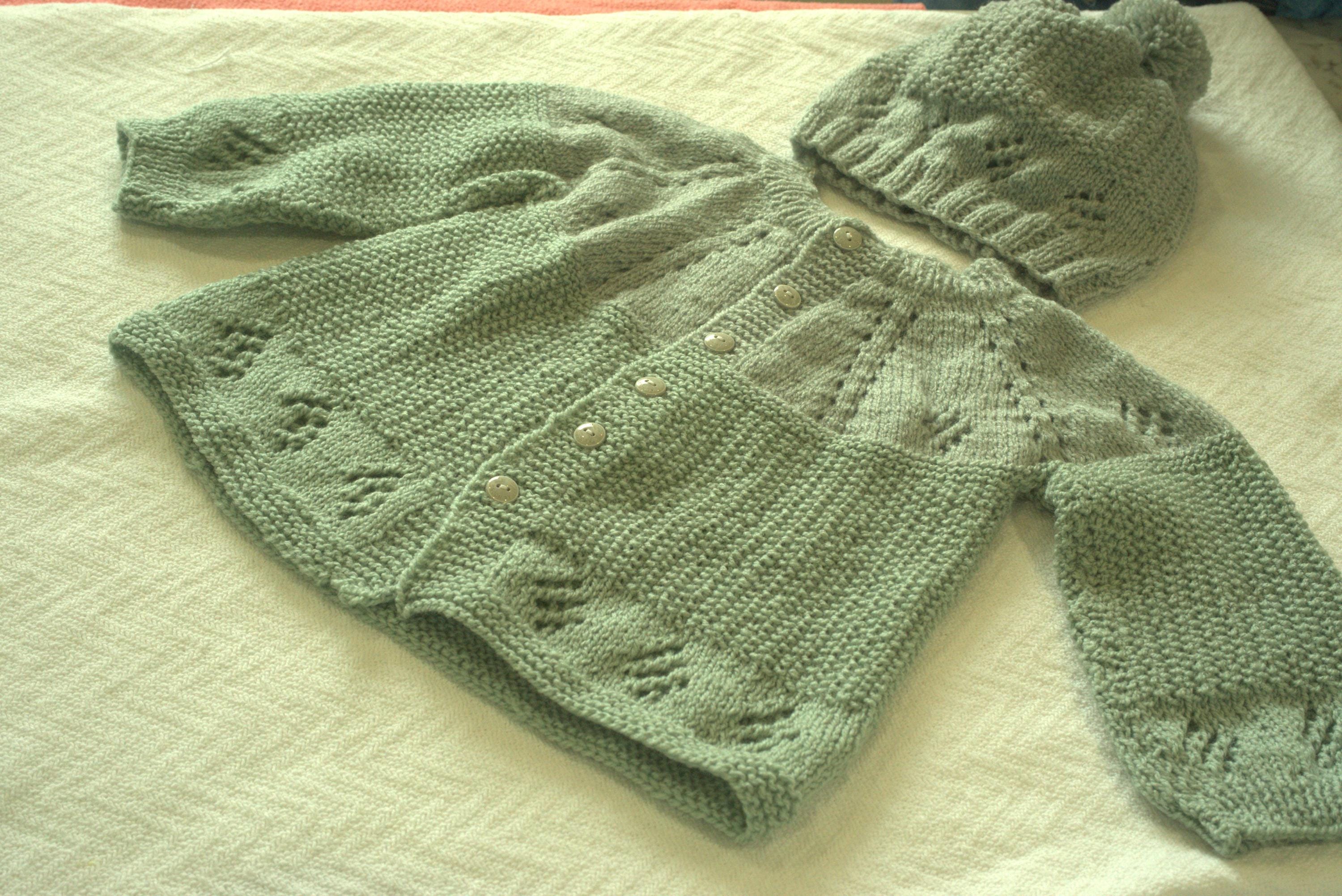 Vintage-Inspired Newborn Sweater & Cap Set Hand-Knitted 0-6 Months