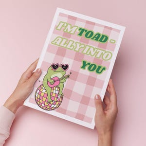 Illustration grenouille amoureuse - I'm toad-ally into you, téléchargement numérique, décoration, carte saint-valentin
