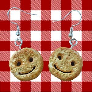 Smiley fries polymer earrings / Nostalgic potato food dangle / Unique cute miniature gift design