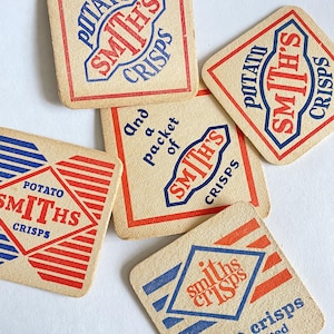 Vintage jaren 1960 Smiths Chips Pub Snacks Bierviltjes Chips Breweriana Bierviltjes set van 5 onderzetters Britse reclamememorabilia Man Cave Dad