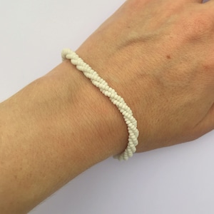 Vintage 1980s Delicate White Glass Seed Bead Bracelet twisted rope bridal wedding bracelet white glass bead bridesmaid gift for women