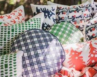 Plaid Round Pillow