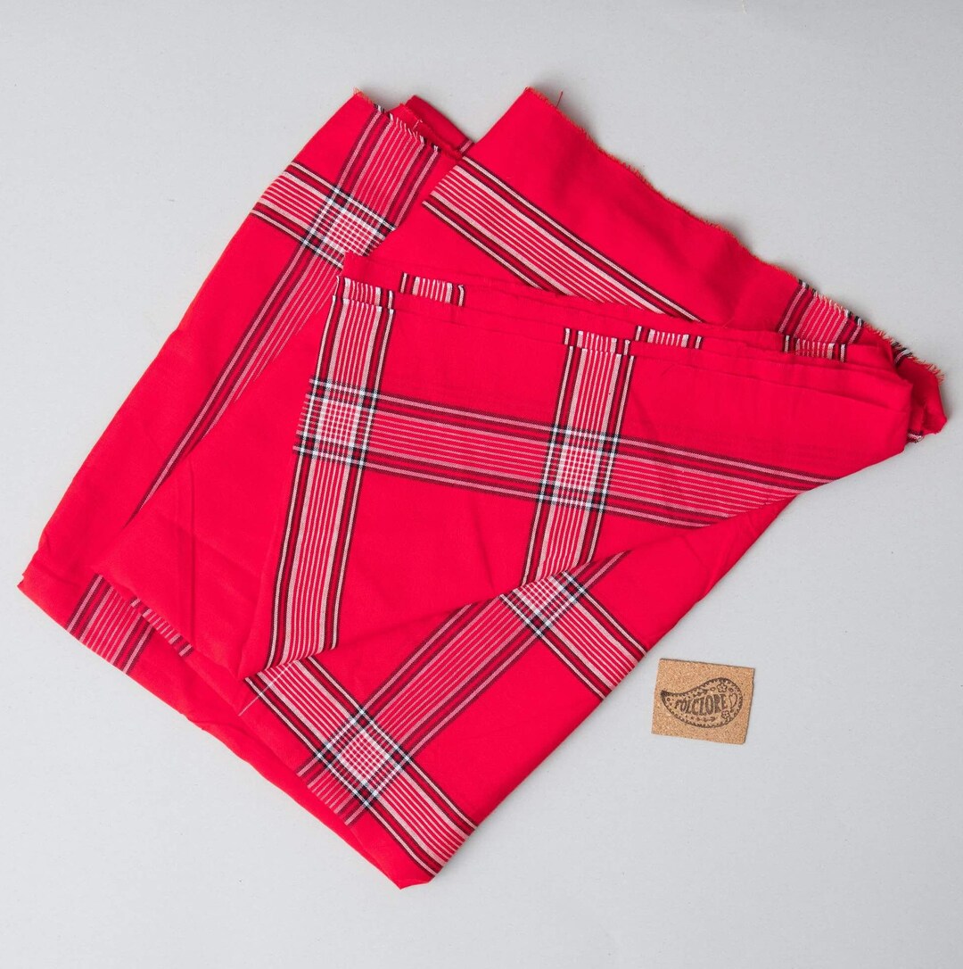 Fabric for tabaqueiro or alcobaça Scarf half Meter/yard. Red Portuguese