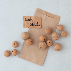 Large cork beads, 25mm| 1" OR 31mm/ 1 1/4", 25pcs. Macrame supplies from Portugal, cork balls for floats & eco-friendly DIY crafts