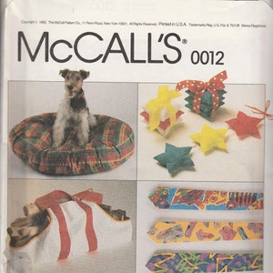 McCall's 0012 Ten Great Gifts to Sew and Give image 1