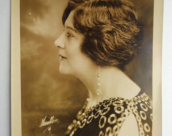 Early 1930s Photograph Sigrid Onegrin, Contralto Singer, Lesbian Trans History, Metropolitan Musical Bureau
