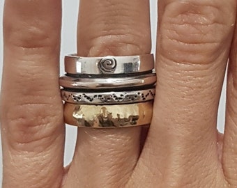 9K Oro y Plata Spinner Ring, Anillo de meditación, Anillo martillado, Anillo artesano para mujeres, Anillo Boho, Anillo de banda ancha, Spinner Boda Oro