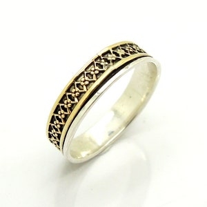 Silver and gpld wedding ring with a gold 9k  925 sterling silver filigree lace inlay (253r)