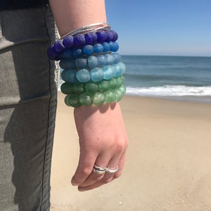 SEA GLASS BRACELET, Seafoam Jewelry, Beachy Gift, Blue Sea Glass, Mom Gift, Stretch Bracelet, Adjustable, Sea Glass Art, Fair Trade Beads