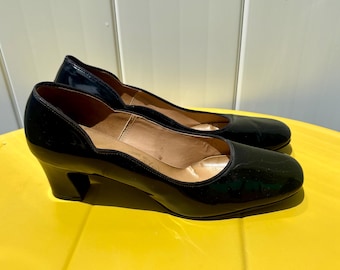 Vintage Heiress Fine Shoes Glossy Black Size 7 Dress Shoes