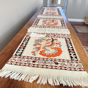 Vintage Turkish Table Runner – Sümerbank Papatya Hereke Style Anatolian Textile Runner