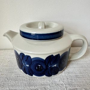 Arabia Finland Anemone Teapot | Ulla Procopé Mid Century Blue Floral Stoneware | MCM Scandinavian Pottery