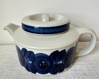 Arabia Finland Anemone Teapot | Ulla Procopé Mid Century Blue Floral Stoneware | MCM Scandinavian Pottery