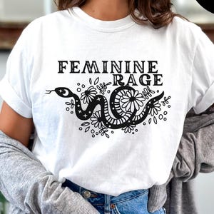 Camiseta Feminine Rage Snake Comfort Colors, Camiseta de los Derechos de la Mujer, Regalo de protesta política