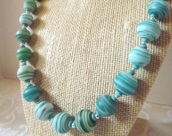 Turquoise Swirl Bead Necklace