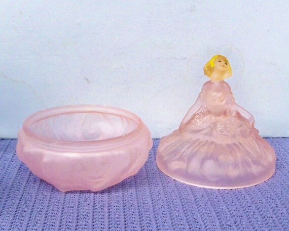 Vintage Pink Satin Dancing Lady Vanity Powder Jar… - image 4
