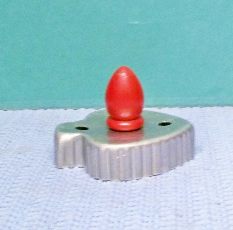 Vintage 1940's Spade Cookie Cutter Aluminum Red Dome Etsy