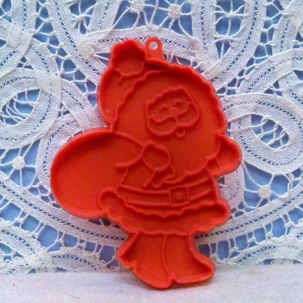 Santa Claus With Bag Cookie Cutter ~ Red Hallmark Cookie Mold ~ Detailed Jolly Old Elf Soft Plastic Cut Out ~ Kitchen Delight ~ New