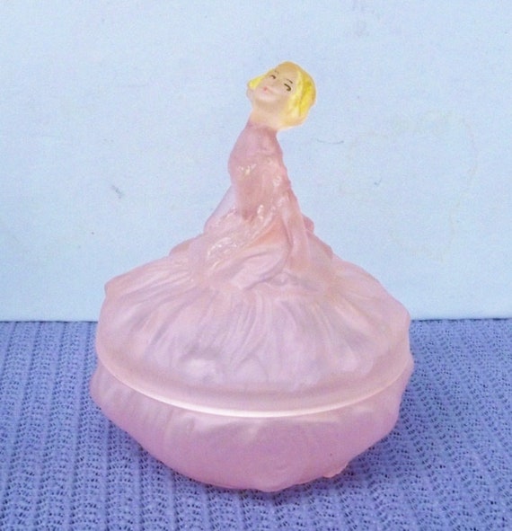 Vintage Pink Satin Dancing Lady Vanity Powder Jar… - image 3