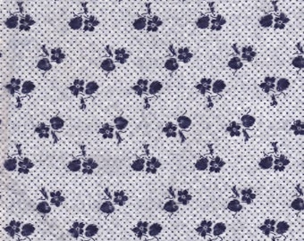 Vintage Dark Navy Floral Print Cotton Seersucker  Fabric ~ 22" By 43" Fat Quarter ~ 1970's ~ Quilt Piecing ~ Doll Clothes Remnant ~ AUG 2