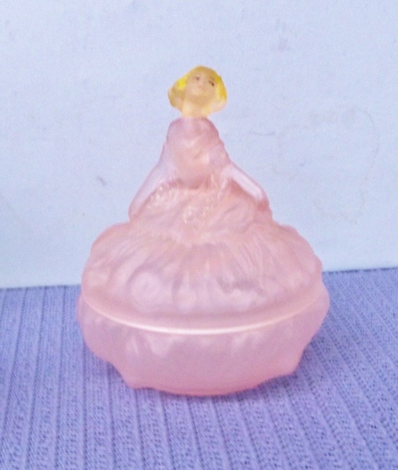 Vintage Pink Satin Dancing Lady Vanity Powder Jar… - image 8