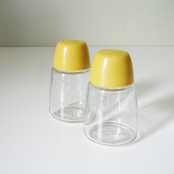 vintage salt and pepper shaker