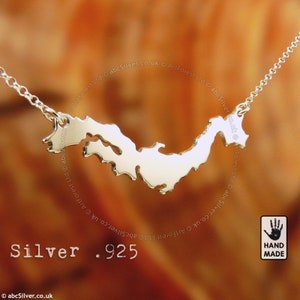 Collier carte du JAPON fait main en argent sterling .925 - Idée cadeau