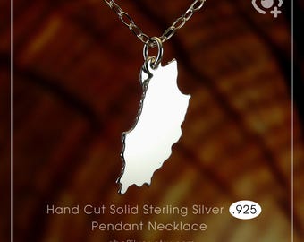 Isle of Man-kartahalsband, Ellan Vannin, kedja i sterlingsilver med 925-tal och tjockt massivt hänge, handgjort