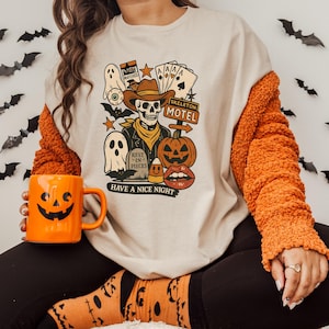 Skellie Motel Funny Halloween T-Shirt: Spooky Skeleton Fall Tee