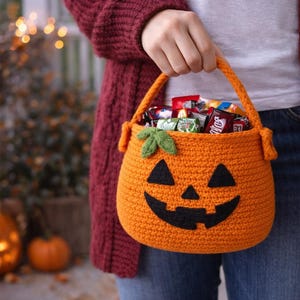 Crochet Trick or Treat Bag Pattern – Pumpkin, Cauldron, Ghost Designs (PDF Download) image 3