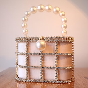 Elegante bolso de mano con asa de perla: bolso de diamantes de imitación hecho a mano