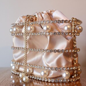 Bolso de satén de perlas de lujo: bolso de noche de cristal hecho a mano