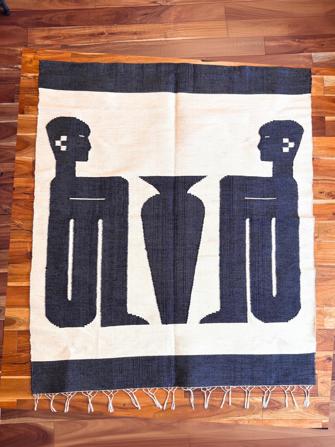 Vintage Abstract Woven Navy Blue & Cream Wall Rug 54