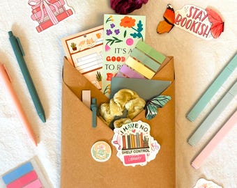 Blind Date With a Book – Mystery Novel Surprise, Cozy Reading Experience, Wrapped Gift