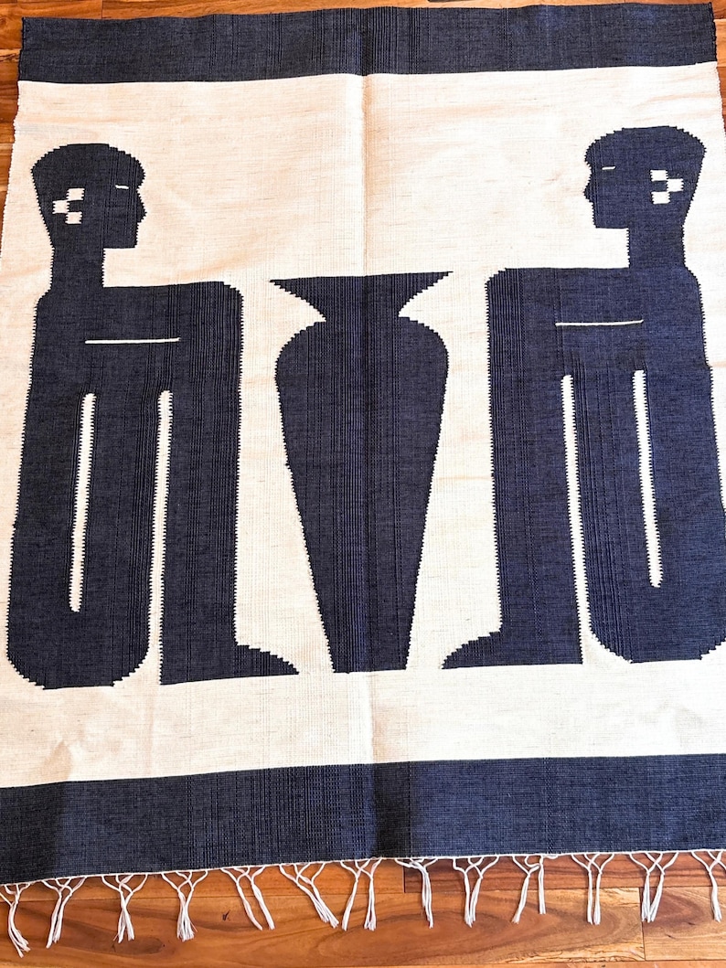 Vintage Abstract Woven Navy Blue & Cream Wall Rug 54