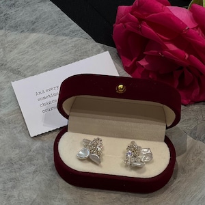 Handmade Natural Baroque Pearl Flower Earrings 925 Sterling Silver Stud Earrings Vintage Style Bridal Wedding Jewelry Gift for Her