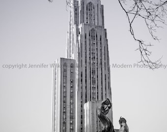University of Pittsburgh Cathedral of Learning - Black and White