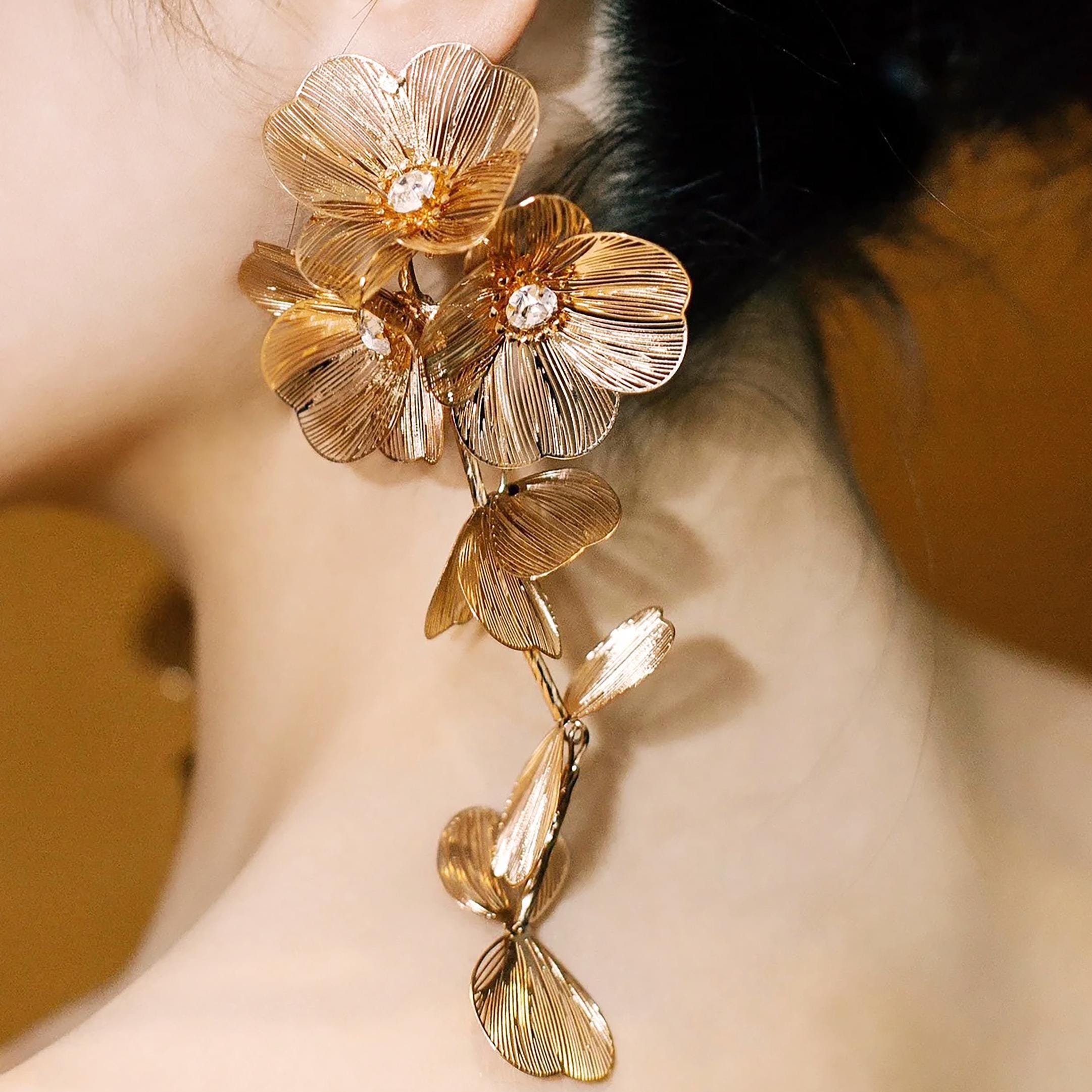 Gold Cascading Floral Earrings – Autumn Bloom Statement Jewelry, Elegant Wedding Earrings, Royal-Inspired Design, Fall Style Gift for Her