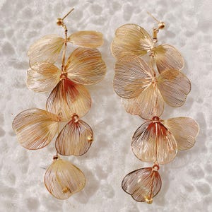 Gold Flower Earrings – Statement Floral Dangle – Lightweight Openwork Jewelry for Weddings, Summer Bridesmaid & Holiday Gift