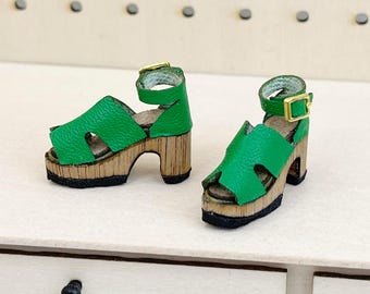Tacón de zueco de madera a escala 1/12 - Verde Kelly