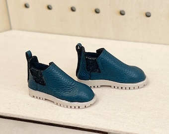 Bota Pearson en miniatura a escala 1/12 - Verde azulado oscuro