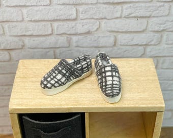Zapatillas de lona en miniatura - Estampado de cuadros grises y blancos